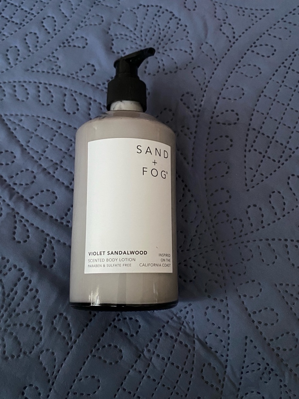 Sand + Fog Violet Sandalwood Body Lotion - Cream